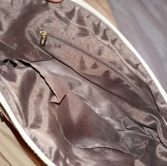 Segue Gray Reptile Print Lrg Wristlet/Clutch - Picture 4 of 7